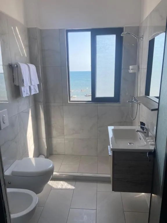 Hotel Tirona