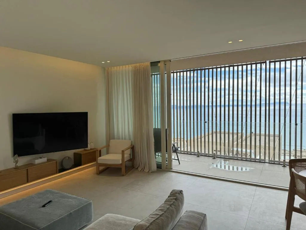 Luxury Apartment & Guest House, Green Coast