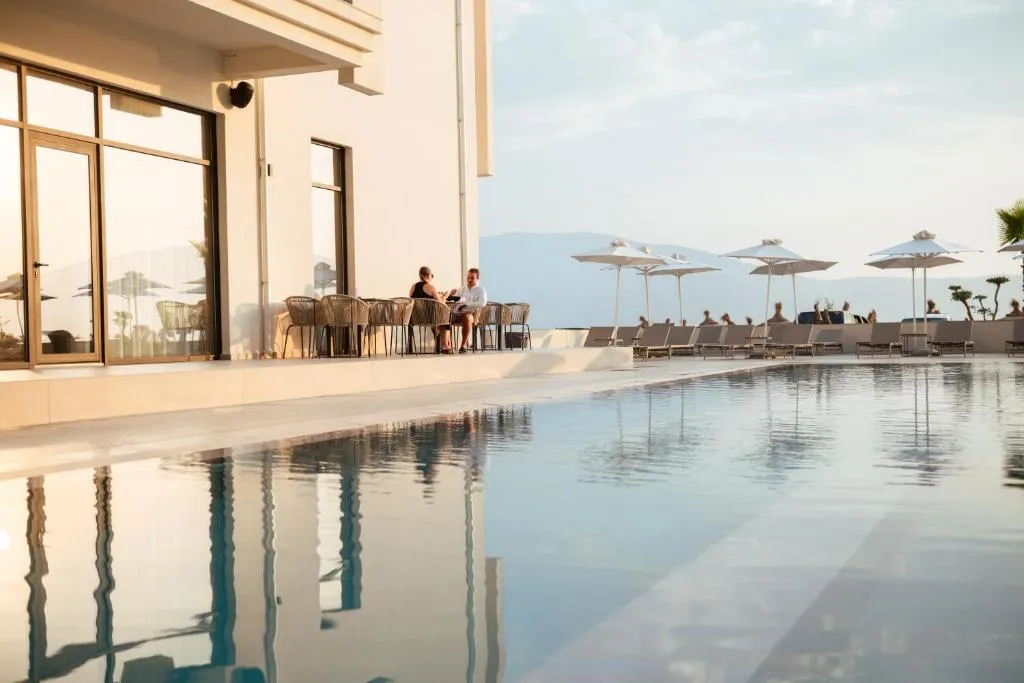 JOST Caravel Hotel