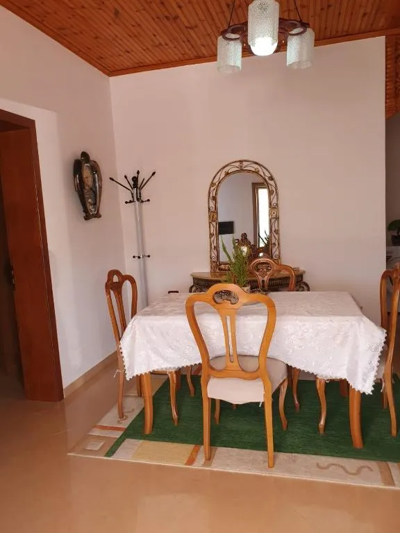 Sara Guesthouse