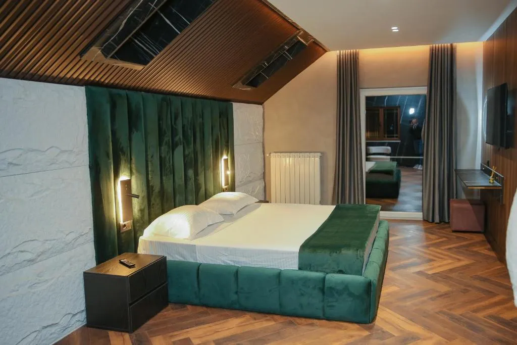 N'Gen Luxury Villas - Razem