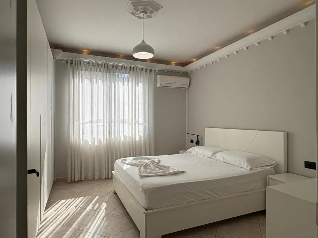 Laureta Central Apartment