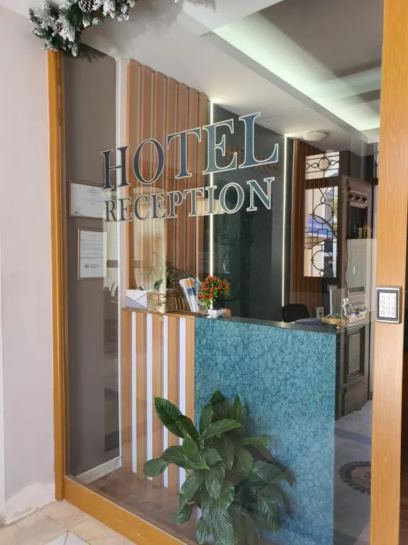HEIRESS Hotel