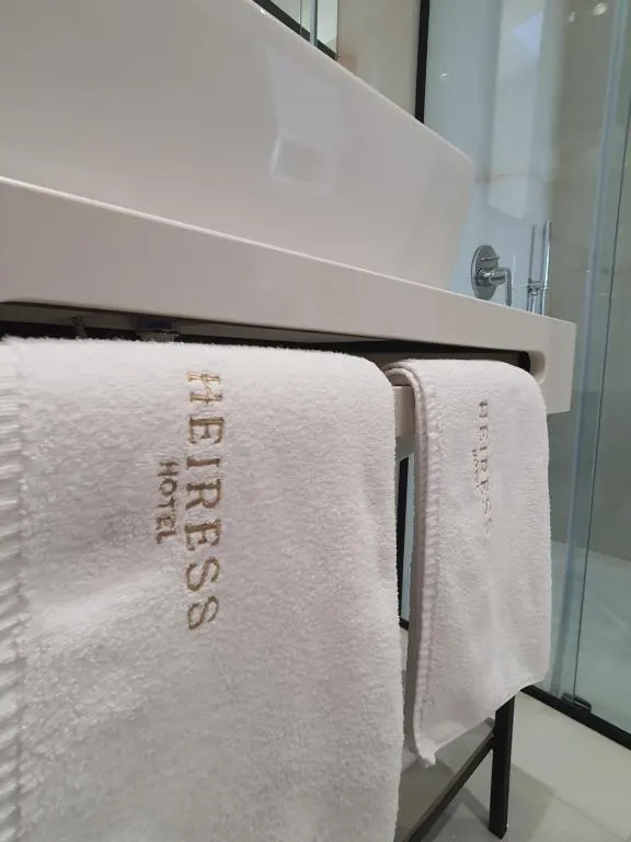 HEIRESS Hotel